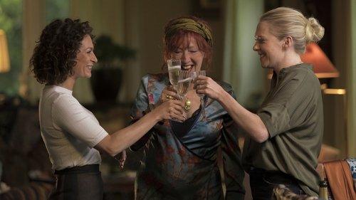 No Such Thing as Housewives filmas žiurėti online