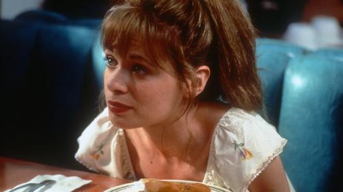 Hold Me Thrill Me Kiss Me filmas žiurėti online