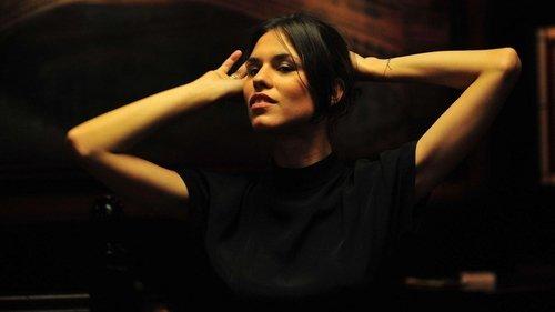 A Very Unsettled Summer filmas žiurėti online