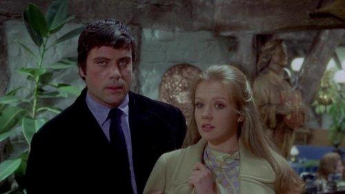 Take a Girl Like You filmas žiurėti online