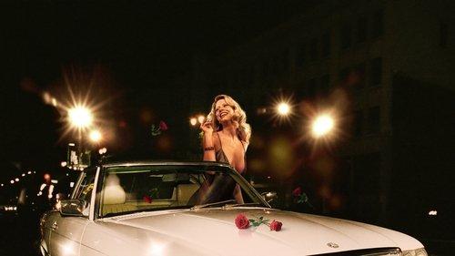 MAXXXINE filmas žiurėti online