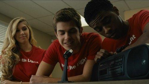 Pass the Light filmas žiurėti online