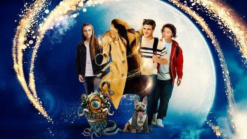 The Magician's Raincoat filmas žiurėti online