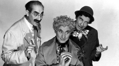 A Night in Casablanca filmas žiurėti online