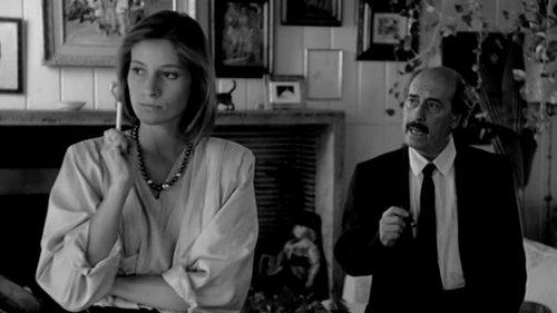 Crónica sentimental en rojo filmas žiurėti online