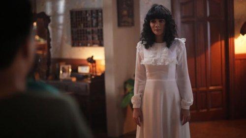Suzzanna: Bernapas Dalam Kubur filmas žiurėti online