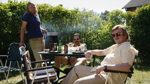 Behind Blue Skies filmas žiurėti online