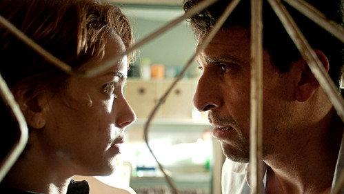 O Lobo Atrás da Porta filmas žiurėti online