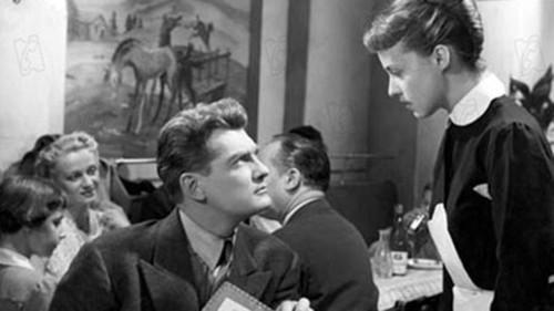 Inside a Girls' Dormitory filmas žiurėti online