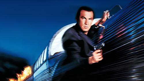 Apsuptyje 2: Tamsi teritorija filmas žiurėti online