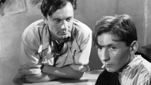 First Start filmas žiurėti online